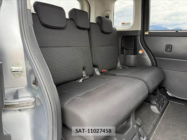 Toyota ROOMY 2017-01 7060503-17