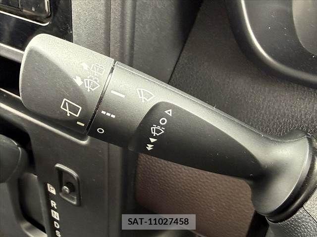Toyota ROOMY 2017-01 7060503-23