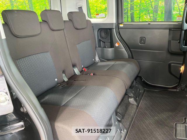 Toyota ROOMY 2023-05 7060483-8