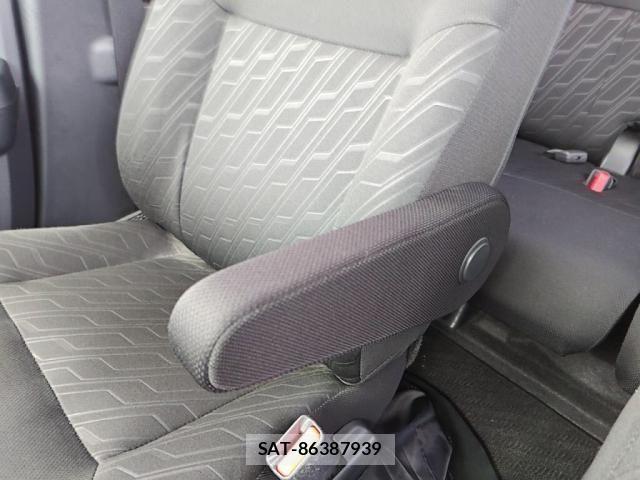 Toyota ROOMY 2019-06 7224306-22