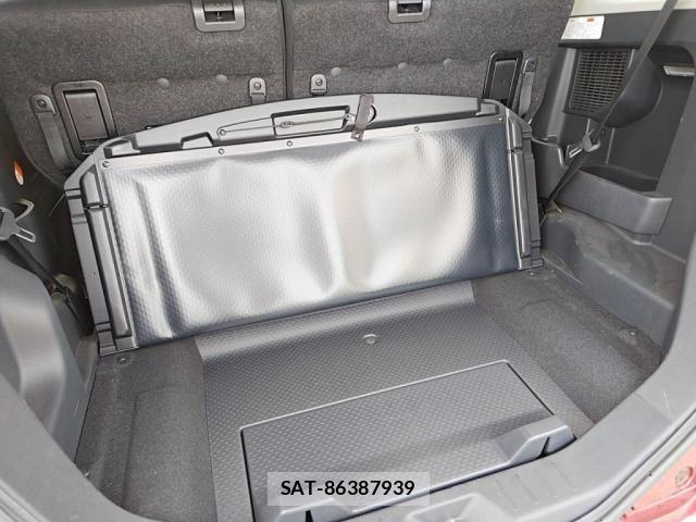 Toyota ROOMY 2019-06 7224306-25