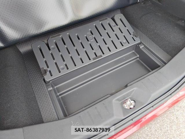 Toyota ROOMY 2019-06 7224306-26