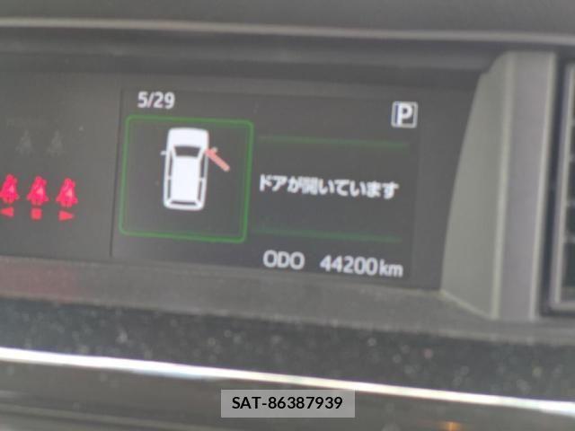 Toyota ROOMY 2019-06 7224306-28