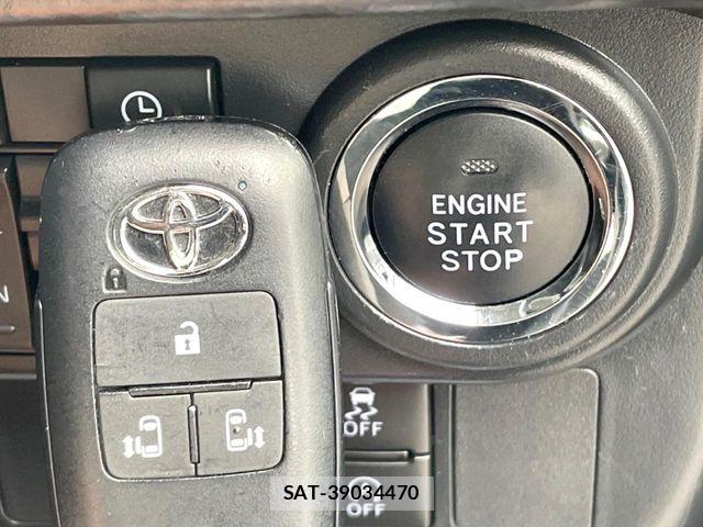 Toyota ROOMY 2021-11 7224344-4