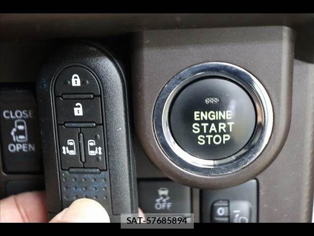 Toyota ROOMY 2019-03 7224303-4