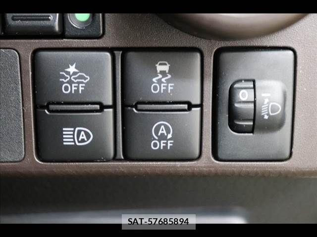 Toyota ROOMY 2019-03 7224303-7
