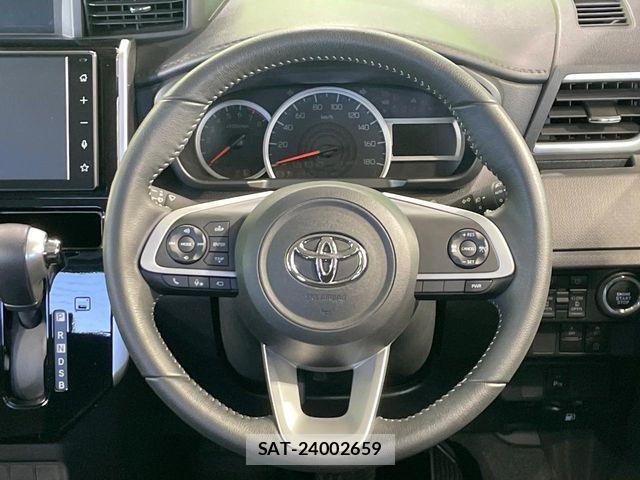 Toyota ROOMY 2023-04 7215788-10