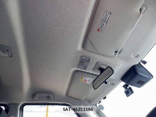 Toyota ROOMY 2021-01 7224317-23