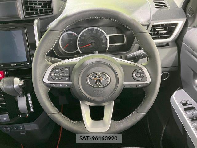Toyota ROOMY 2023-08 7224366-10