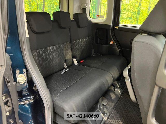 Toyota ROOMY 2017-06 7218049-9
