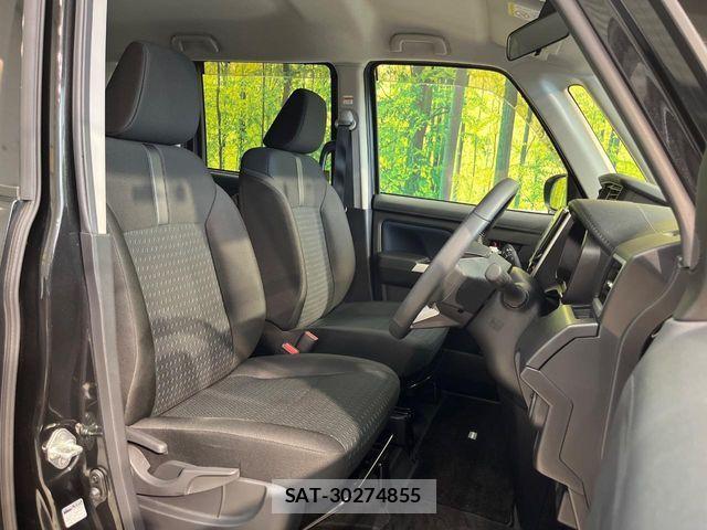 Toyota ROOMY 2023-04 7215789-7
