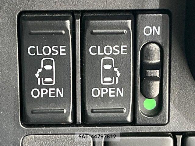 Toyota ROOMY 2019-07 7224305-5