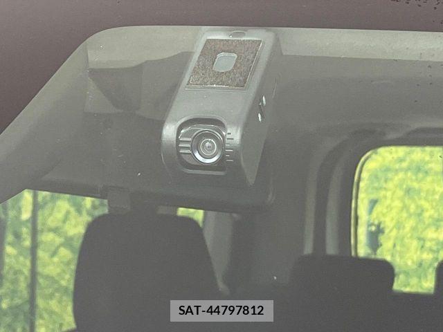 Toyota ROOMY 2019-07 7224305-6