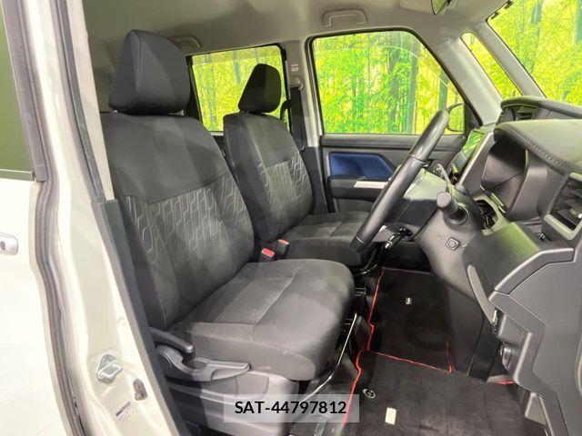 Toyota ROOMY 2019-07 7224305-7