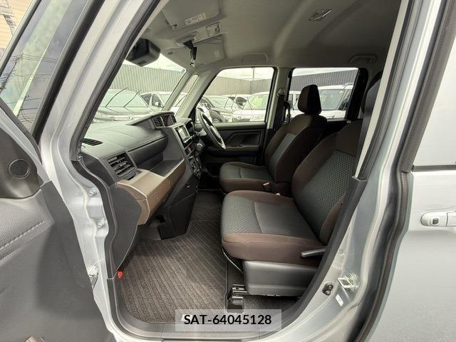 Toyota ROOMY 2022-10 7224362-10