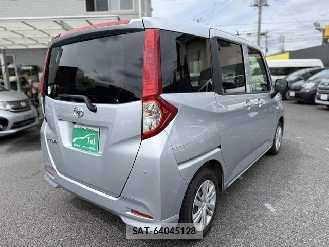 Toyota ROOMY 2022-10 7224362-1