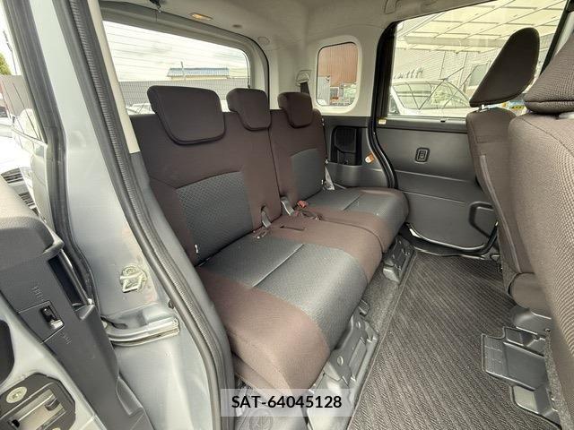 Toyota ROOMY 2022-10 7224362-8