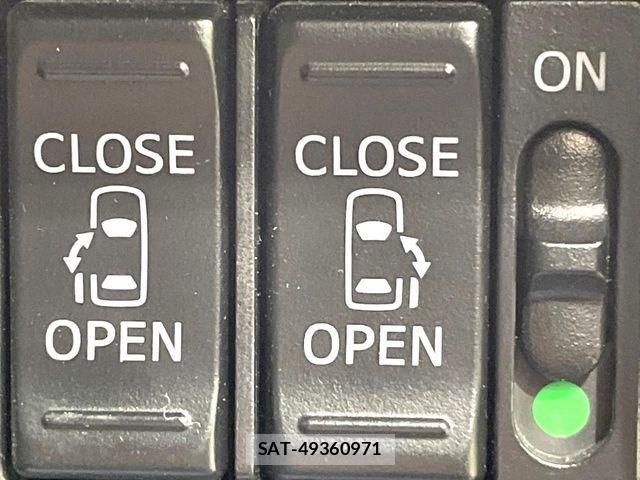 Toyota ROOMY 2019-12 7224308-3