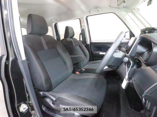 Toyota ROOMY 2021-08 7224341-3