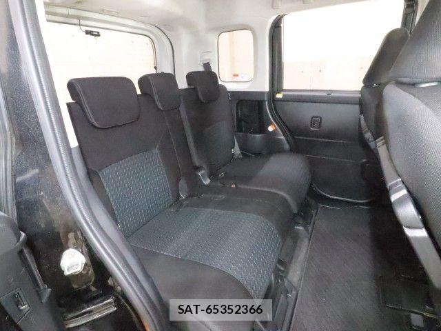 Toyota ROOMY 2021-08 7224341-4