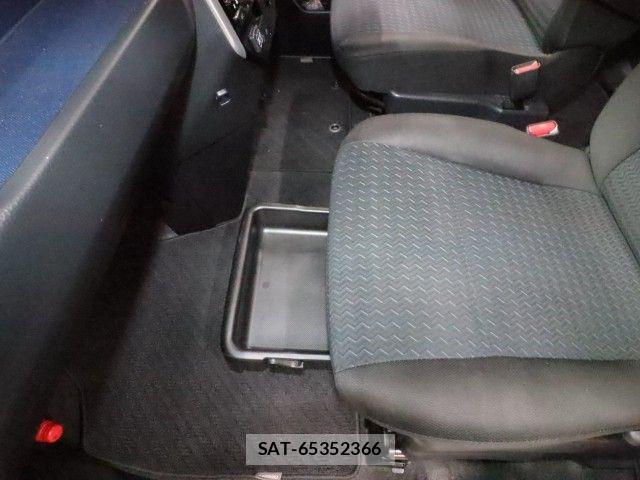 Toyota ROOMY 2021-08 7224341-7