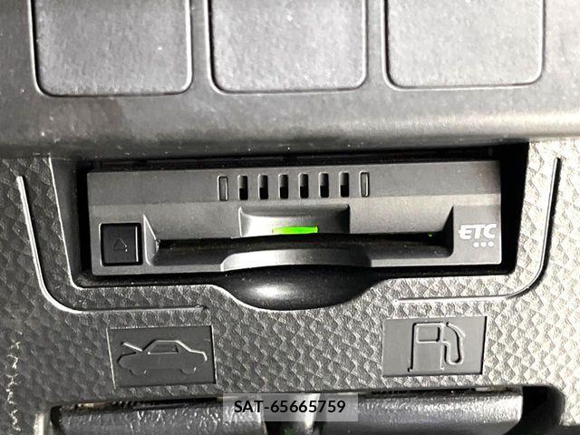 Toyota ROOMY 2017-05 7224288-5