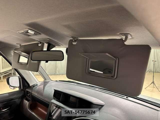 Toyota ROOMY 2020-04 7224313-24