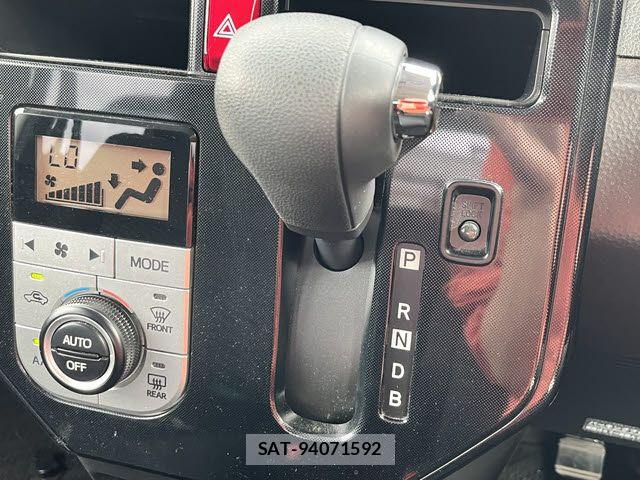 Toyota ROOMY 2017-11 7224294-19