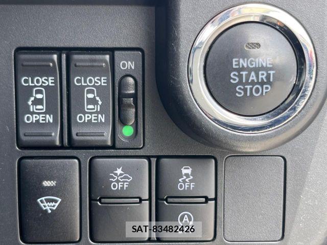 Toyota ROOMY 2017-05 7224286-3