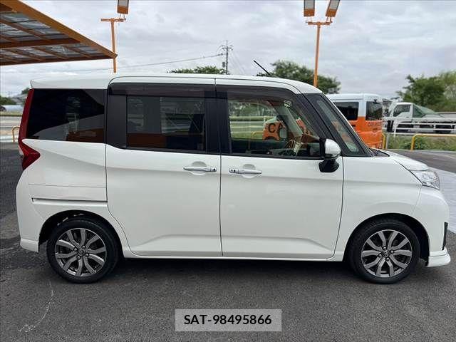 Toyota ROOMY 2017-08 7217904-11