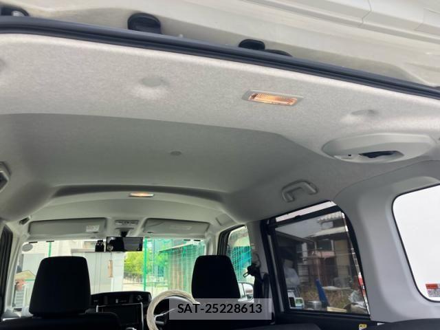 Toyota ROOMY 2017-11 7224293-11