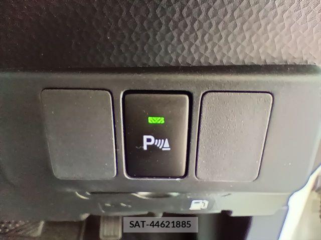 Toyota ROOMY 2021-04 7224342-27