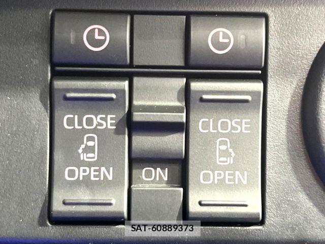 Toyota ROOMY 2021-06 7224337-4