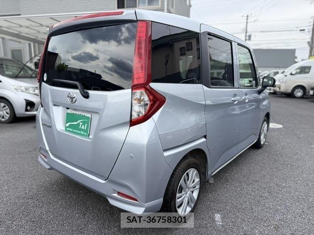 Toyota ROOMY 2022-10 7224360-1