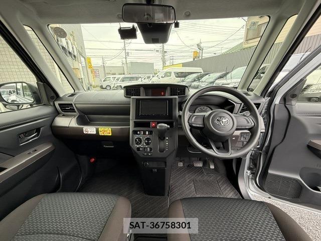 Toyota ROOMY 2022-10 7224360-2