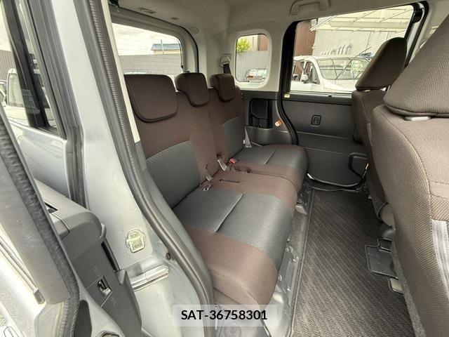 Toyota ROOMY 2022-10 7224360-8