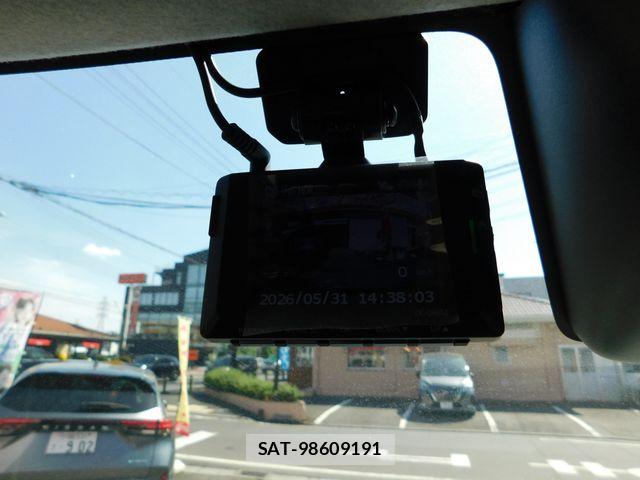 Toyota ROOMY 2021-07 7224339-23