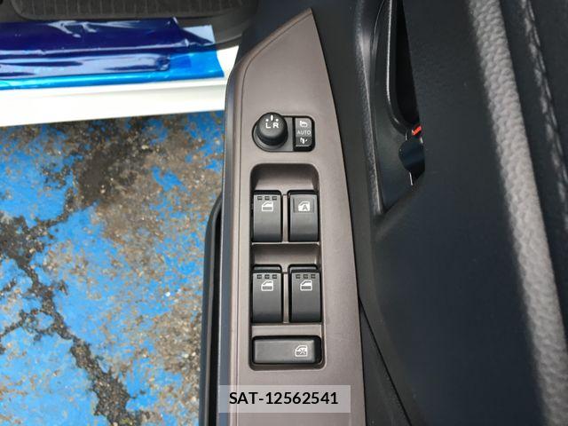 Toyota ROOMY 2021-02 7224325-28