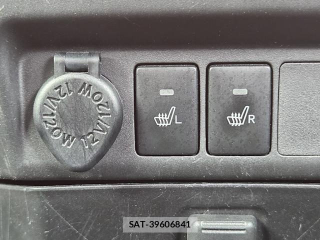 Toyota ROOMY 2019-02 7224299-21