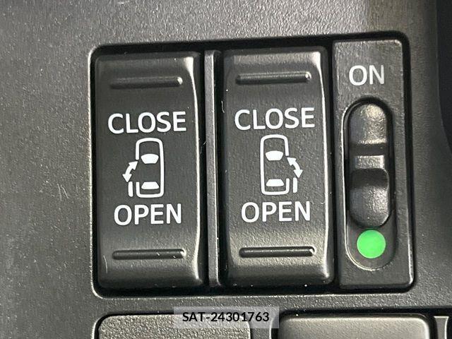 Toyota ROOMY 2019-06 7224300-5