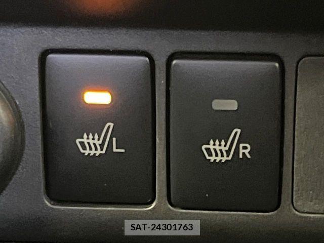 Toyota ROOMY 2019-06 7224300-7