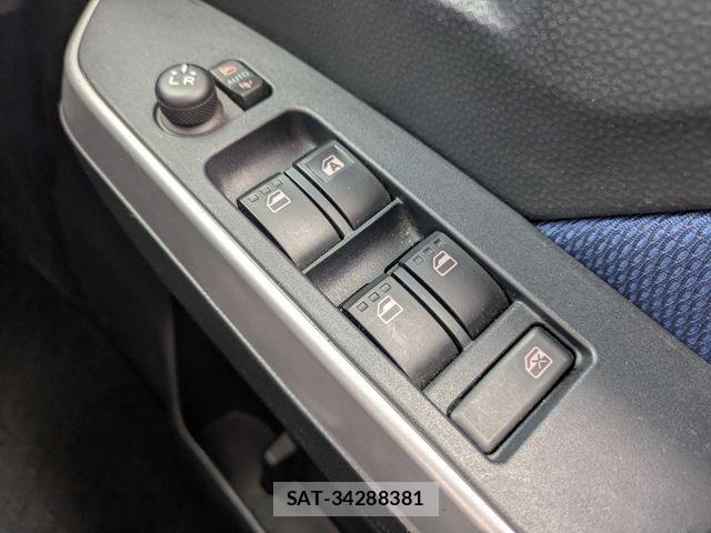 Toyota ROOMY 2019-02 7224301-27