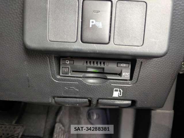 Toyota ROOMY 2019-02 7224301-28
