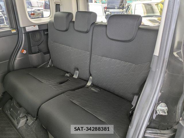 Toyota ROOMY 2019-02 7224301-3