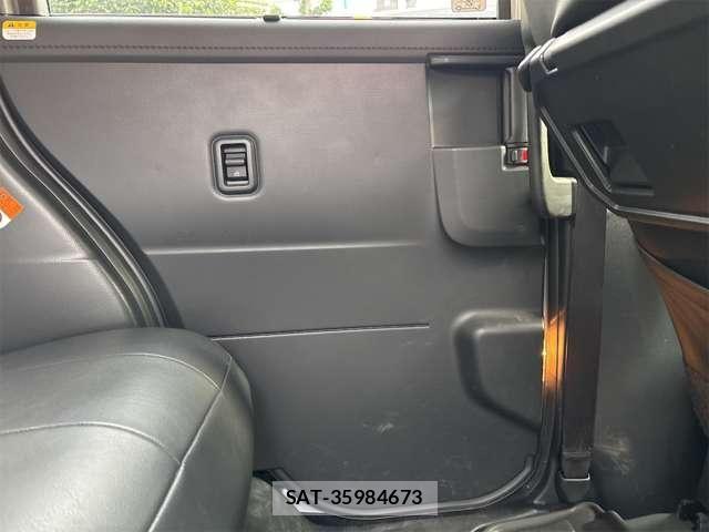 Toyota ROOMY 2022-02 7224352-18