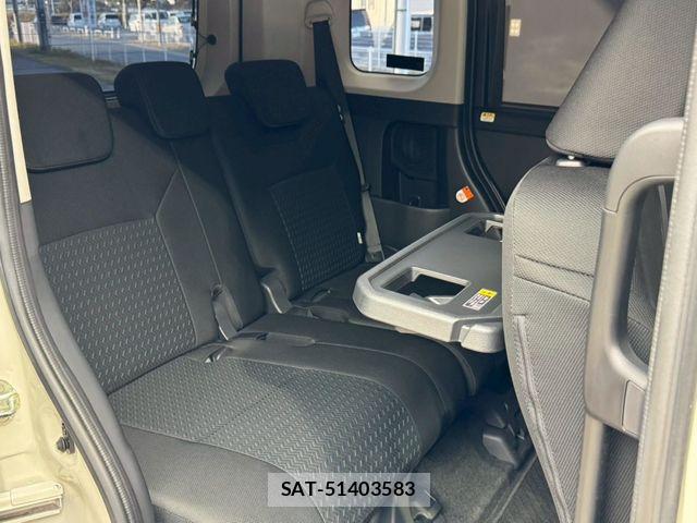 Toyota ROOMY 2021-04 7224333-17