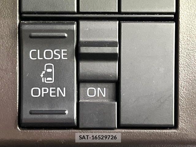 Toyota ROOMY 2021-04 7224326-5