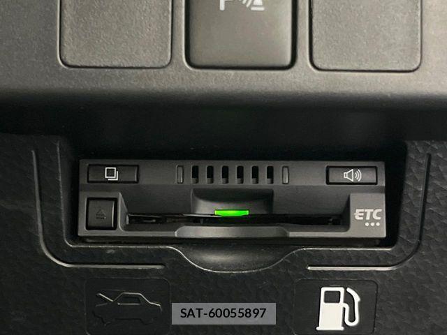 Toyota ROOMY 2021-08 7252148-6