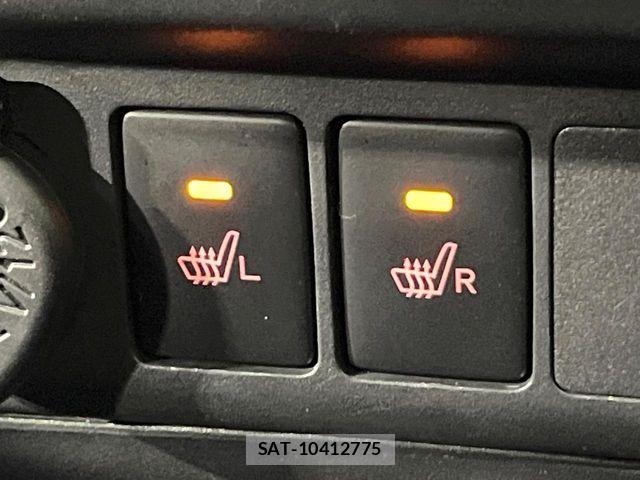 Toyota ROOMY 2023-04 7252140-6