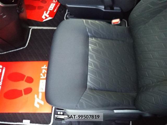 Toyota ROOMY 2019-10 7272839-20